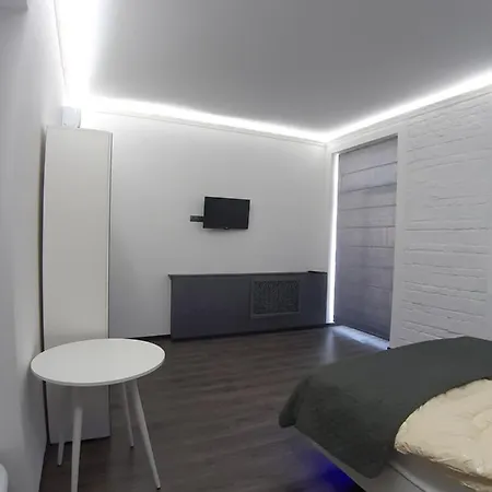 Apartmán яркая история *